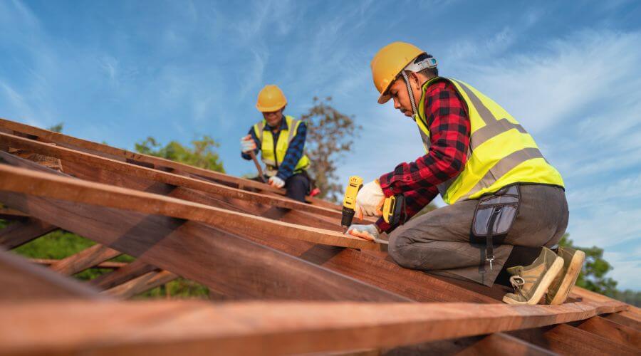 Professional Flat Roofing Installation services in East Rochester, OH